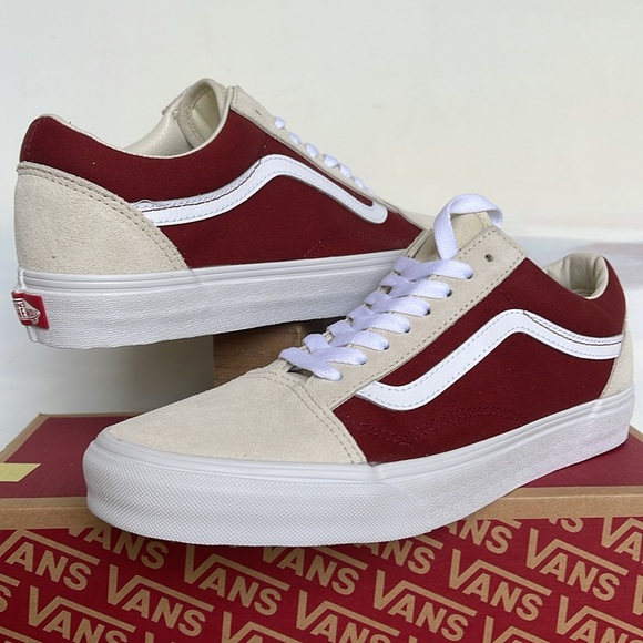 Vans Men’s Old Skool
Canvas/Suede Fired Brick
VN0007NTZHG
Sneakers - Picture 5 of 16